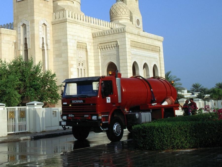  Scania 93HK 250 4x4 Tanker 1985 года  (фото 1 из 1)